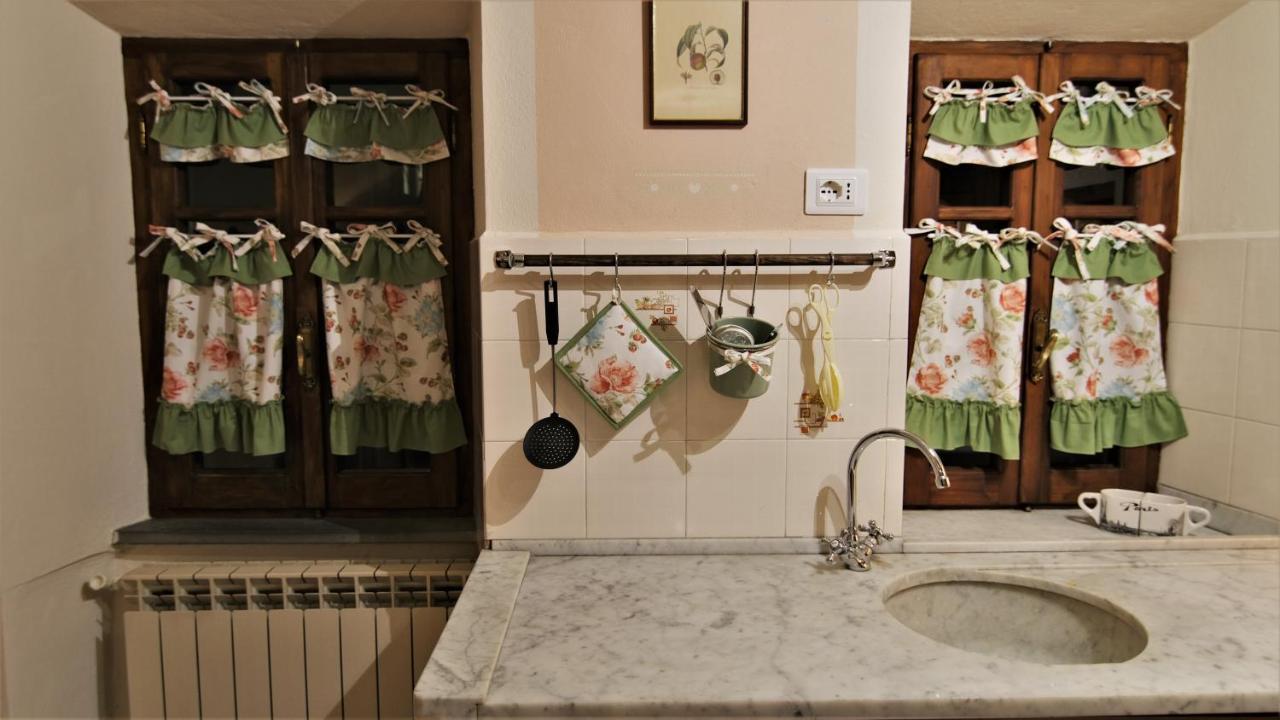 La Casina Dei Cuori Di Nonna Miglia Pallerone Exterior foto
