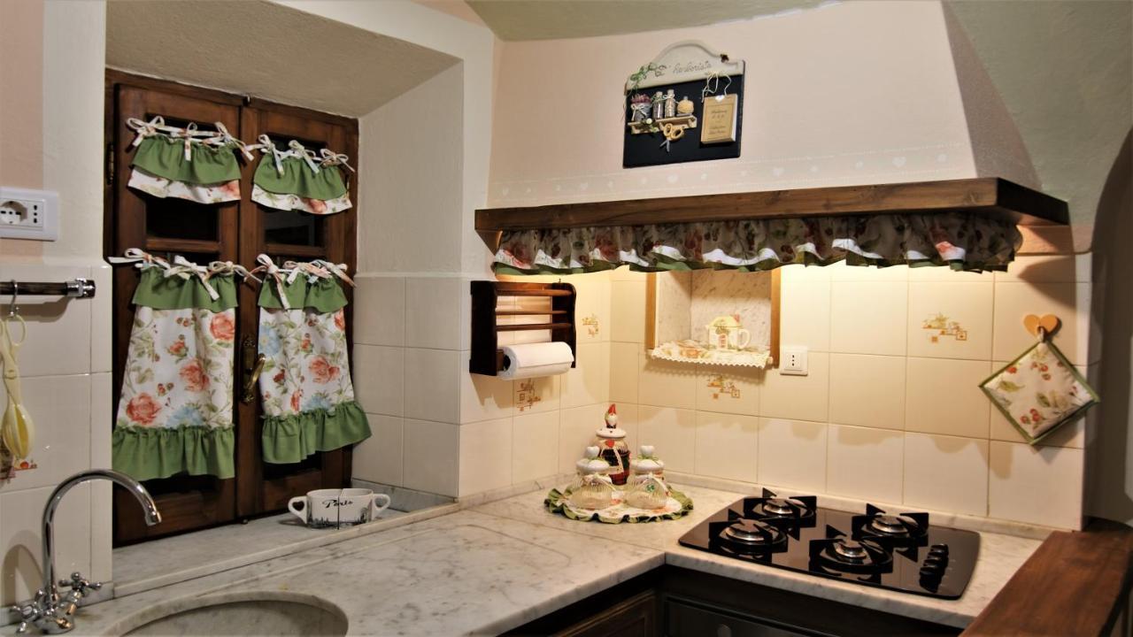 La Casina Dei Cuori Di Nonna Miglia Pallerone Exterior foto
