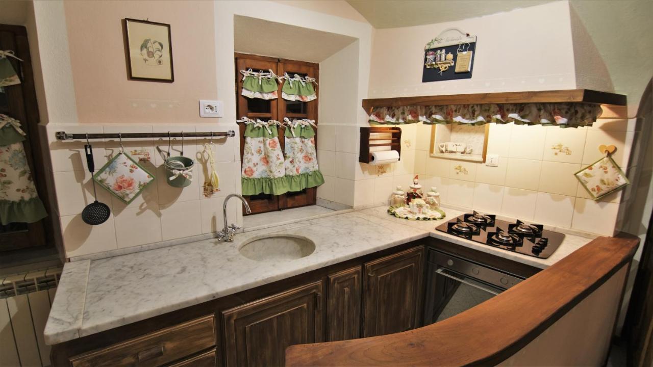La Casina Dei Cuori Di Nonna Miglia Pallerone Exterior foto